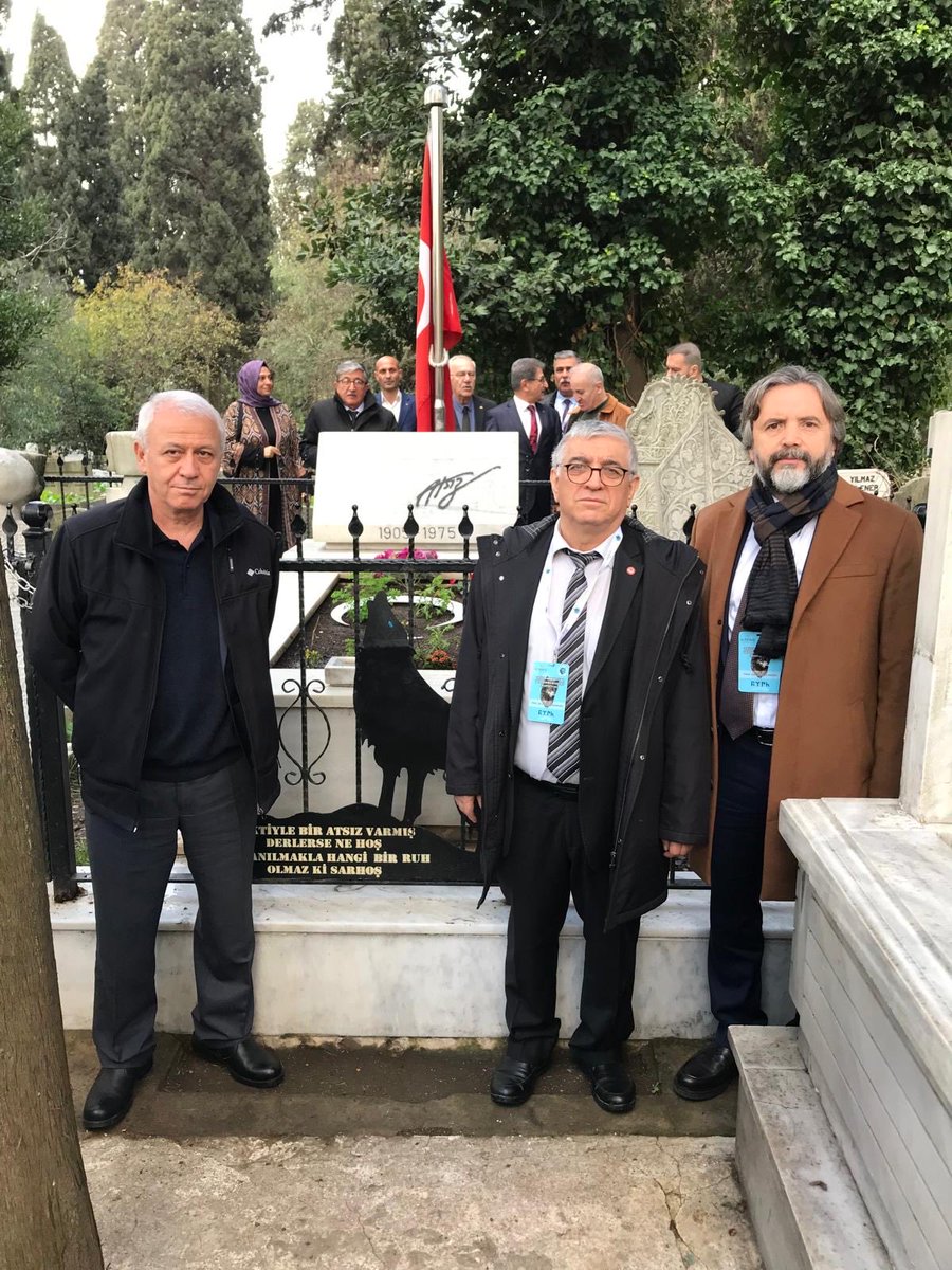 Atsız'ın ölüm yıl dönümünde, Türk Ocağı Genel Merkezi ile İlteriş Vakfının birlikte düzenlediği I. Uluslararası Türk Dünyasında Bozkurt Sempozyumu vesilesiyle İstanbul'da bulunan Türk Ocağı Genel Başkan Yardımcıları ve Yönetim Kurulu üyeleri, Atsız'ı Karacaahmet Mezarlığında