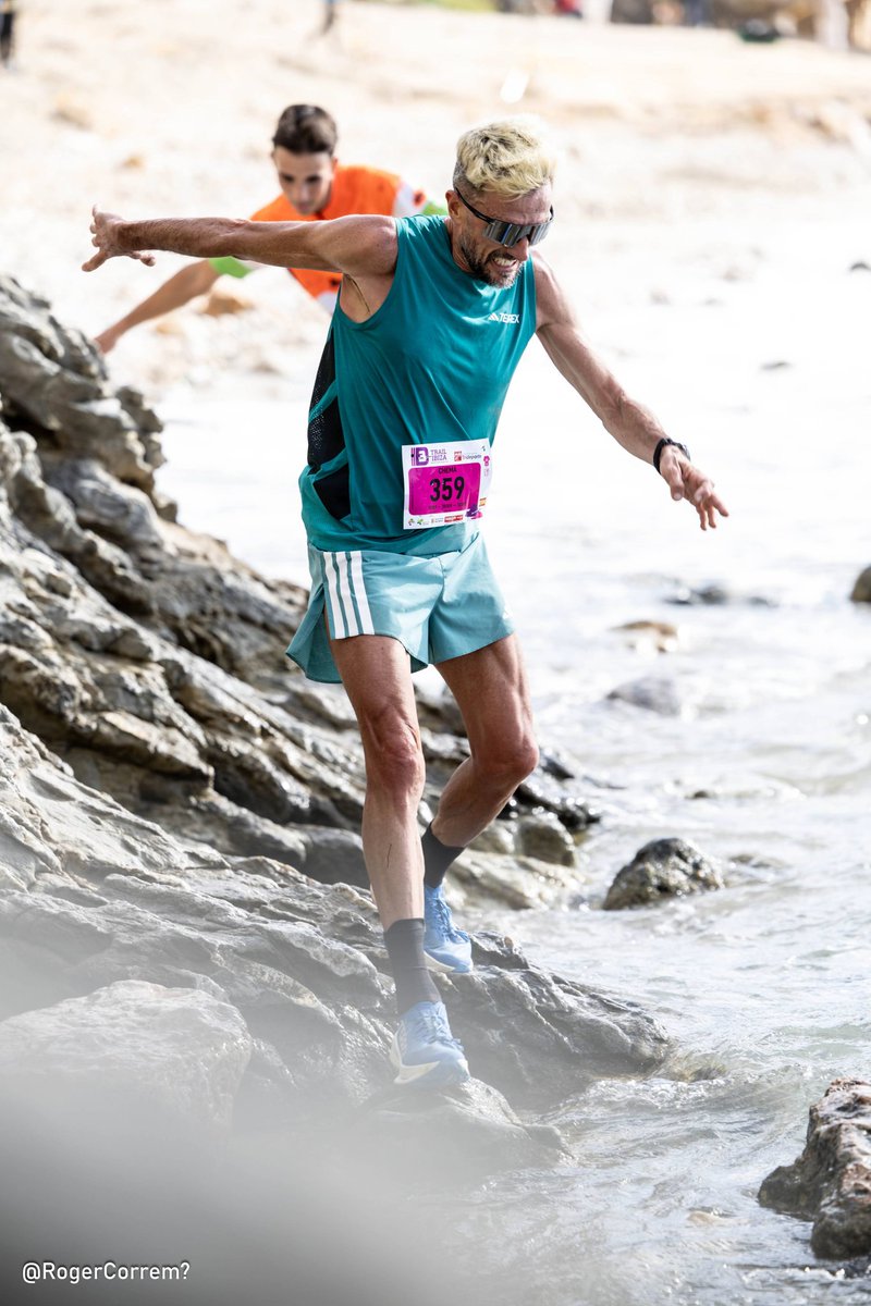 Roger Correm? tweet media