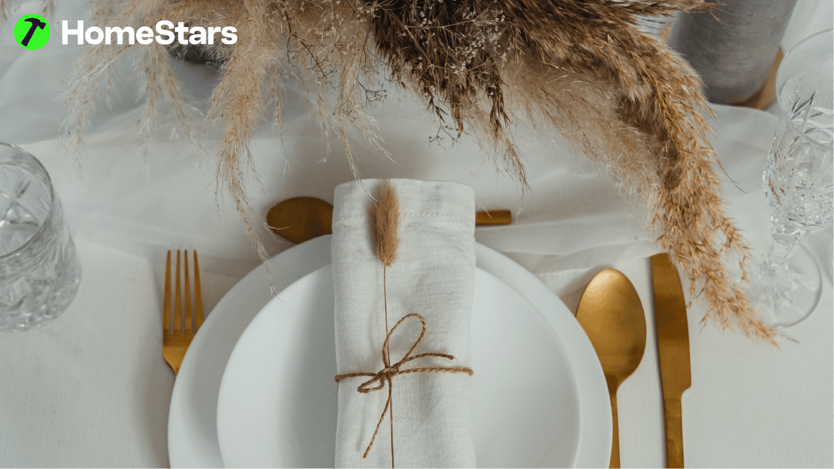 homestars's tweet photo. Looking for a cozy Christmas? 🎅🎄

From quick paint jobs to refinishing floors, we have plenty of ideas to bring some festive freshness to your home. ⛄️❄️ 

Follow the link for more info  👉 https://t.co/xPtRIR7MLr https://t.co/MyBXOeZLk3