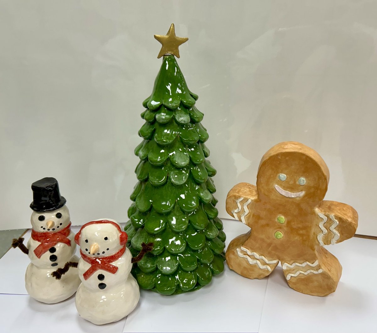 LauraToth8's tweet image. HHS Advanced Ceramics holiday designs ❄️❄️❄️