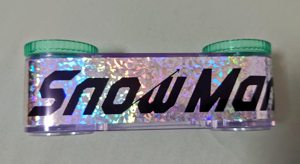 そしてやっと札幌から持って帰ってきた今回のライブの銀テをホルダーに