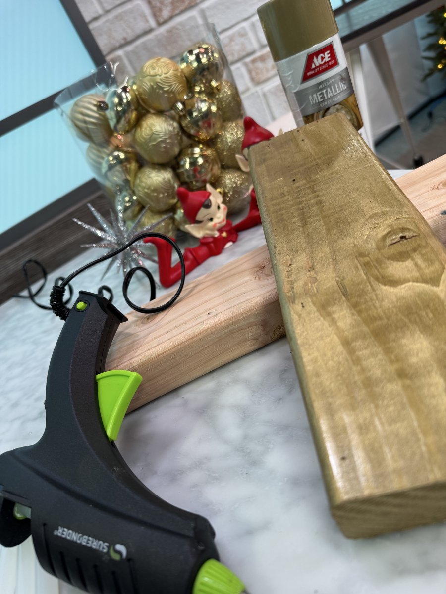 Oh Christmas Tree…… Oh Christmas Tree……Look festive with your very own  ornament  Christmas tree.   Learn more on The Vine this morning  with Chris H. Olsen .