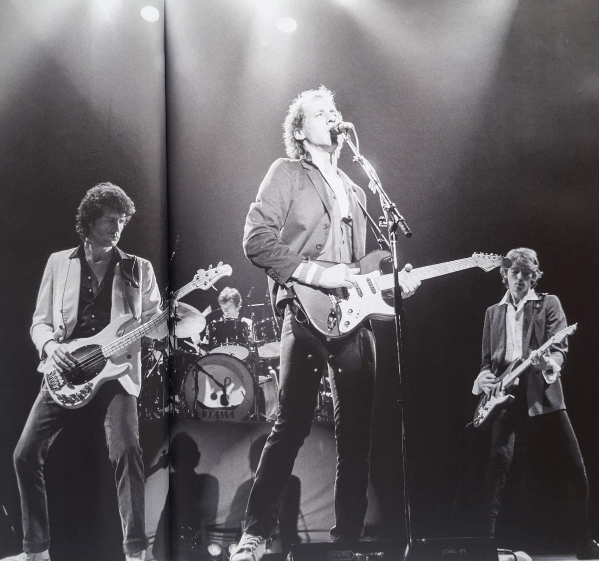 80 Newcastle-upon-Tyne 
youtu.be/K_8aDxOIzRU 

📷Topham - Picturepoint - Cordon Press