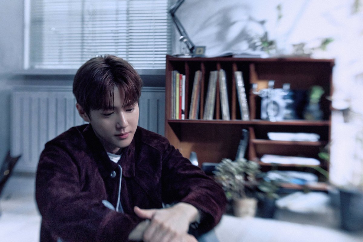 JuneeSoftmilk's tweet photo. ویژوال جونمیون واقعا گرونه❤️‍🔥

@weareoneEXO #ImHome #EXO_ImHome #REVERXE #SUHO https://t.co/N3x8CkaZfz