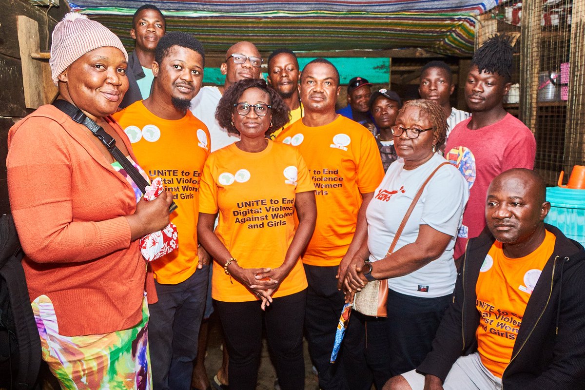 We sat down with young men @ to unpack #GBV. #DomesticAbuse, #DigitalViolence are all linked to #livelihoods, #norms, #drugabuse, etc.
<a href="/AfDB_Group/">African Development Bank Group</a> support thru #BIBESTProject is powering the right ideas to change behaviours.
#HeforShe #EndGBV #Mengage #SBCComm #16Days #AllMenCan