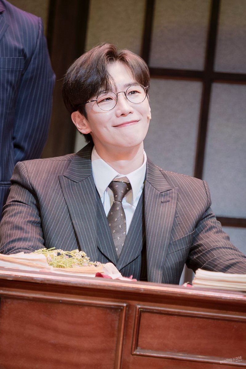 HeyreyP's tweet image. 251211 팬레터 커튼콜
김해진 #김경수 #배우김경수

수달 입꼬리🦦