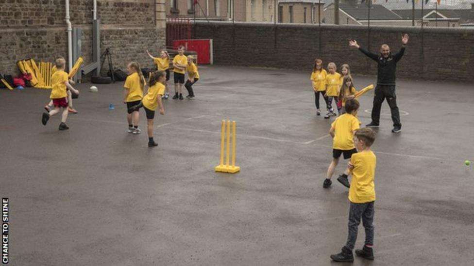 SteelbacksF's tweet image. Christmas Countdown 7/12 🎄

Throughout the @Chance2Shine Engagement Days, we delivered in 53 Primary schools, providing cricket to 11,945 children.

If you would like cricket delivered in your school next year, contact our Junior Participation Manager, liam.sayles@nccc.co.uk 📩