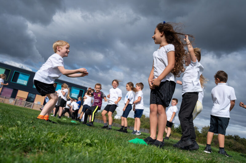 SteelbacksF's tweet image. Christmas Countdown 7/12 🎄

Throughout the @Chance2Shine Engagement Days, we delivered in 53 Primary schools, providing cricket to 11,945 children.

If you would like cricket delivered in your school next year, contact our Junior Participation Manager, liam.sayles@nccc.co.uk 📩