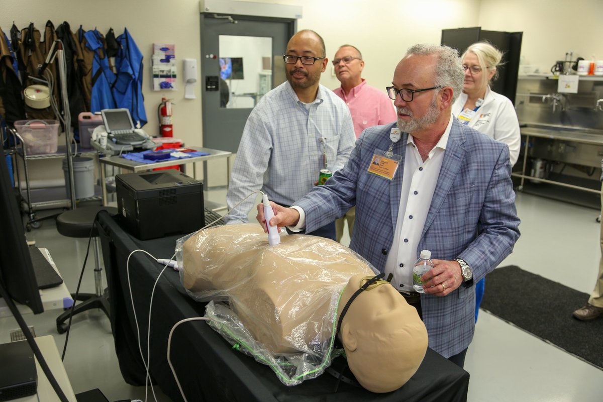 After more than 30 years of service, Dean Robert M. Craft, MD has announced his retirement, effective Dec. 31, 2025. From medical student to dean, his leadership helped shape who we are today, thank you, Dr. Craft! com.utmck.edu/news/2512/rcra…
