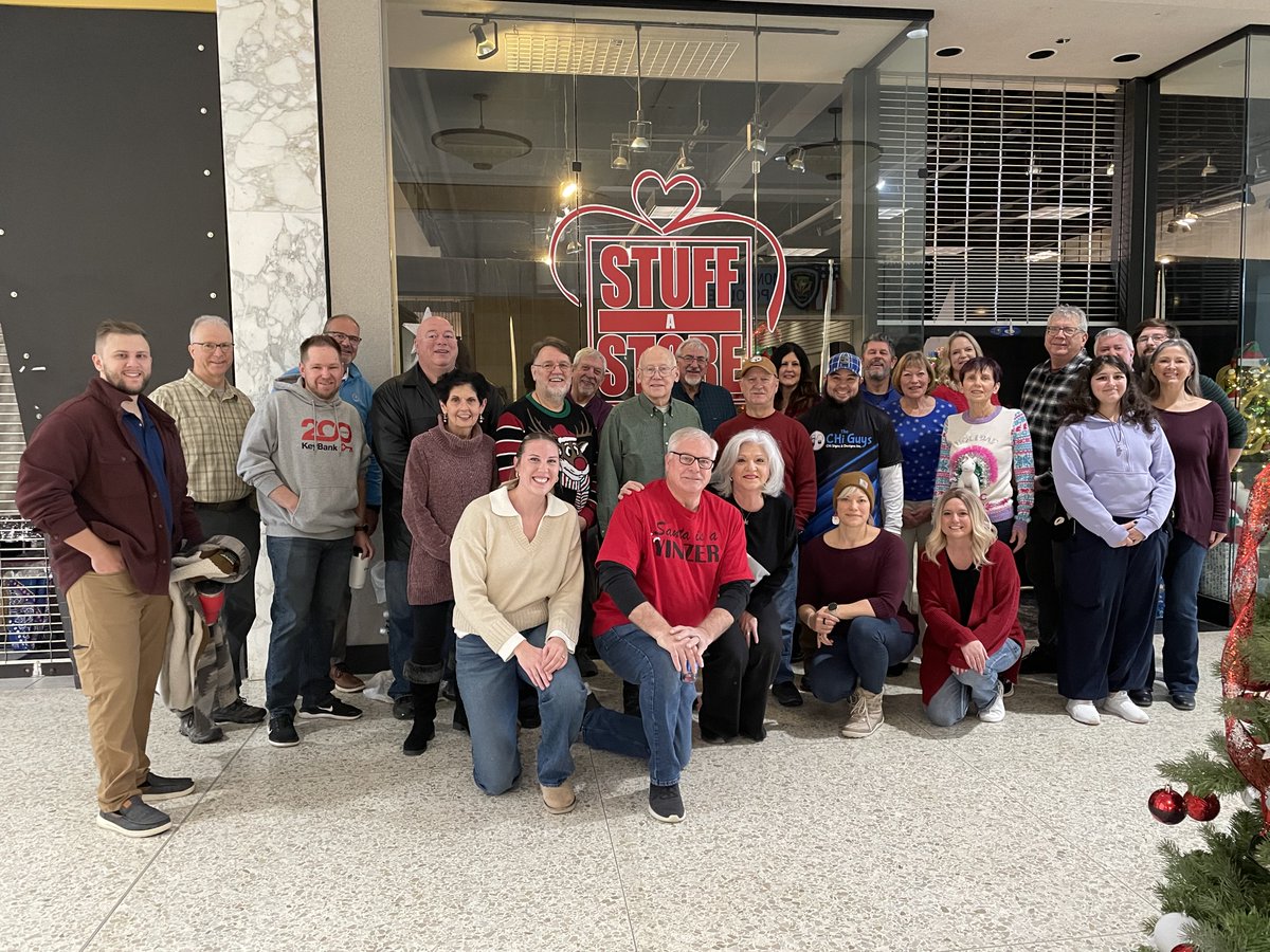 Huge thank you to the 25+ Chamber members who came out this morning to wrap gifts for the Stuff-A-Store program at Monroeville Mall! 🎁

Your helping hands will make this holiday season brighter for so many little ones. ✨