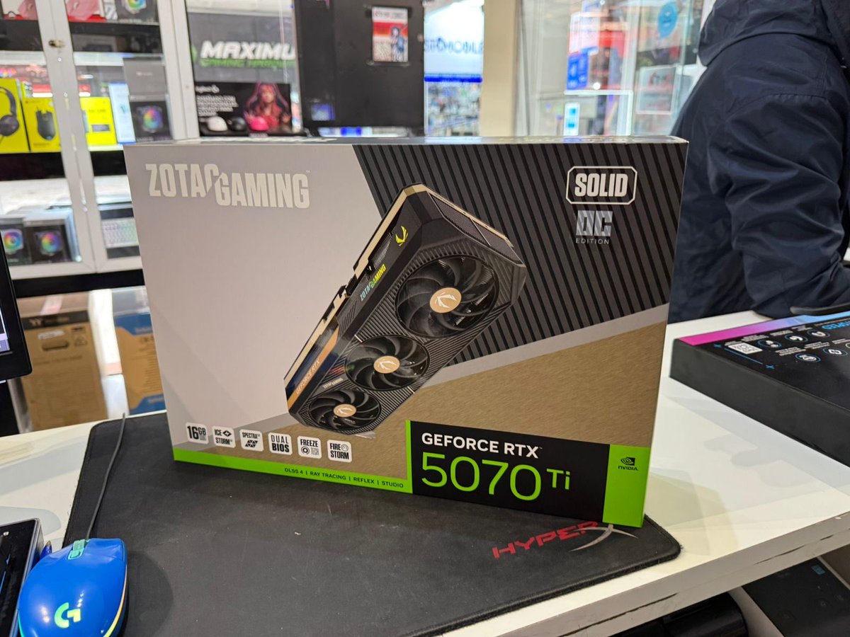Se completó la nueva pc coronando con la 5070ti.

No opte por la 5080 debido a que no le sacaría el 100% del rendimiento.

A disfrutar papus!!