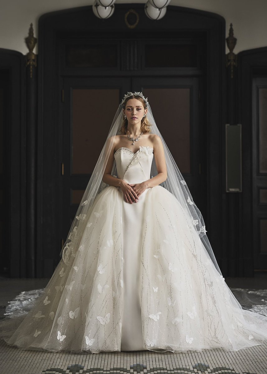 GlindaGrande_'s tweet image. WICKED X SACHIKO TSUTSUI (bridal dresses)