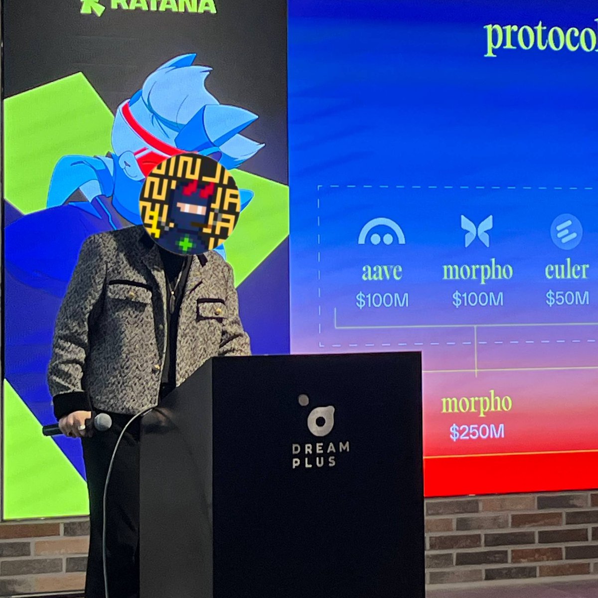 평행 Parallel tweet media