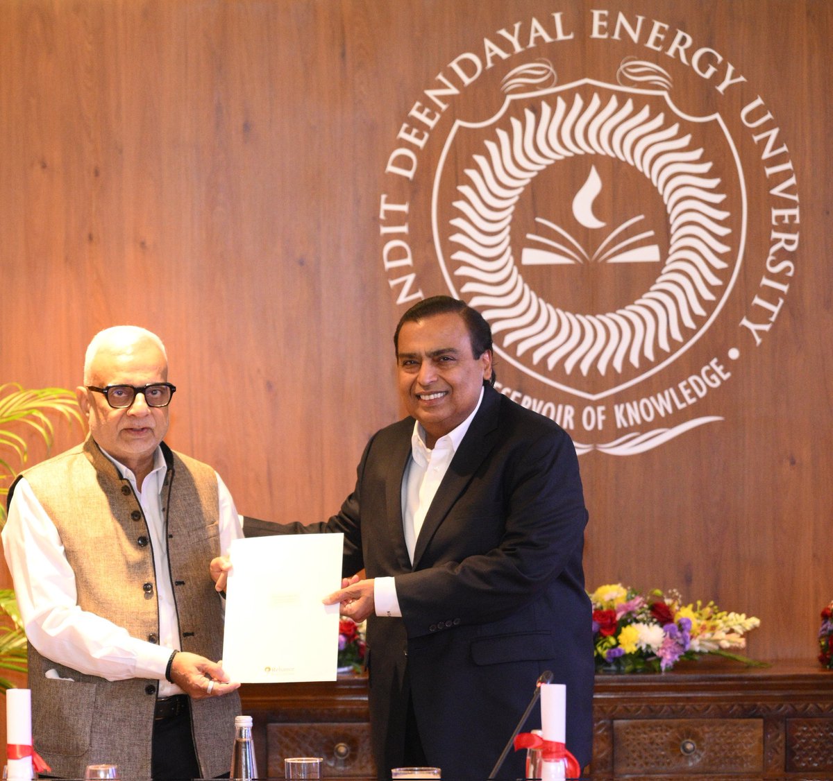 RIL_Updates's tweet photo. Honouring India’s future leaders! Chairman Shri Mukesh D. Ambani addressed the 13th Convocation of Pandit Deendayal Energy University, Gandhinagar.

He highlighted India’s growth at nearly 8% and PDEU’s role in building an #AtmaNirbharBharat through innovation in green energy & technology.

To the graduates: Your lifelong companions are Curiosity, Courage, Perseverance & Gratitude. Lead with questions in the age of AI.

Watch the full address: https://t.co/51a31Vcbue

#Reliance #PDEU #Convocation2025 #FutureOfIndia #YouthPower #GreenEnergy #Innovation