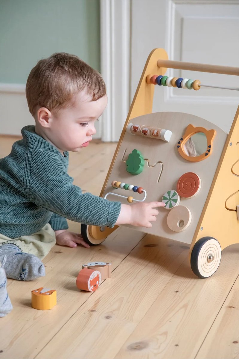 iziva's tweet photo. 🌟Chariot de marche et d'activités SEBRA À partir de 10 mois – l’allié idéal pour les premiers pas de votre enfant ! 🌟
🥰Voir sur Smallable : https://t.co/zKpzK4AIt6
#sebra #chariotdemarche #eveilbebe #petitspas #activitésbébé #jouetenbois #smallable #iziva #jouets https://t.co/HeMsCuLKF3