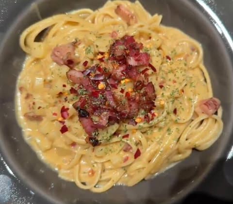 BTSARMYKitchen's tweet photo. As promised here’s another Lil  Chef  JK  recipe for the #KookBook

Jungkook’s Doenjang Curry Pasta 🍝

#WhatBTSAte
#WhatBTSCooked @BTS_twt https://t.co/K1voIlsUP1