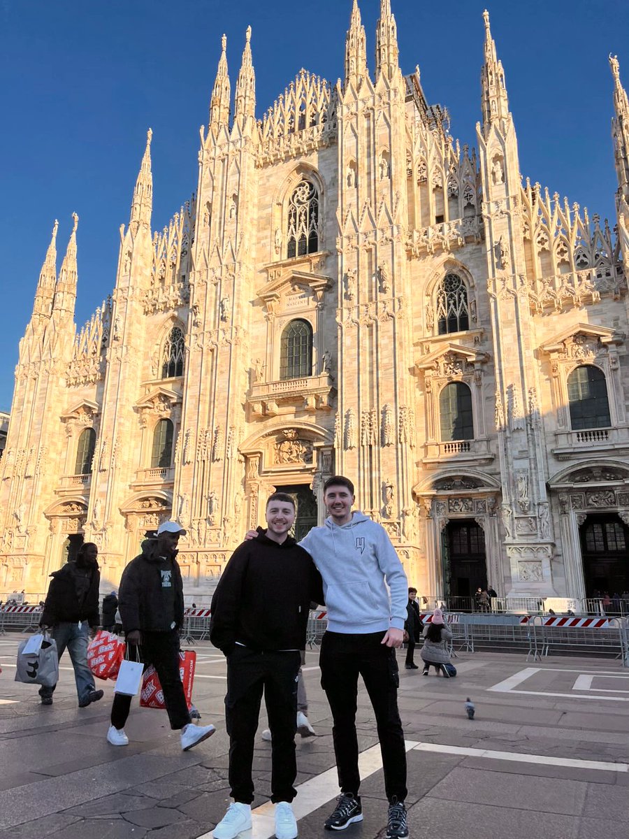 Craig Robinson tweet media