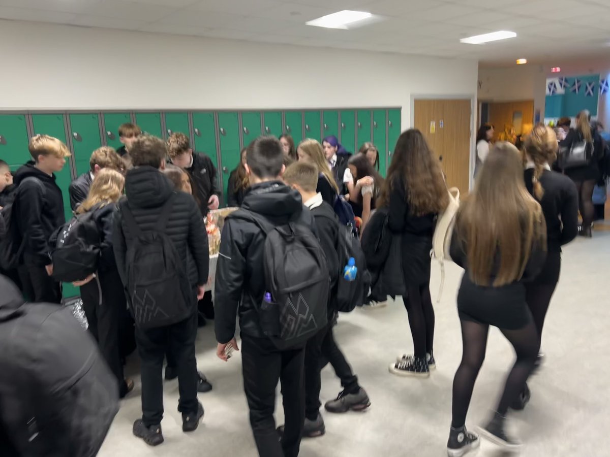 Clydeview Academy Business Studies Department tweet media