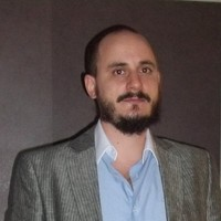 #Trascendental
Reforma laboral
"Ataca a los principios que estructuran el derecho del trabajo. Deslaboraliza las relaciones: hay tantas vías de escape para quienes quieran cometer fraude que pocos podrán estar en relación de dependencia"
<a href="/SerranoAlou/">SebastianSerranoAlou</a>
youtube.com/@laochoam830