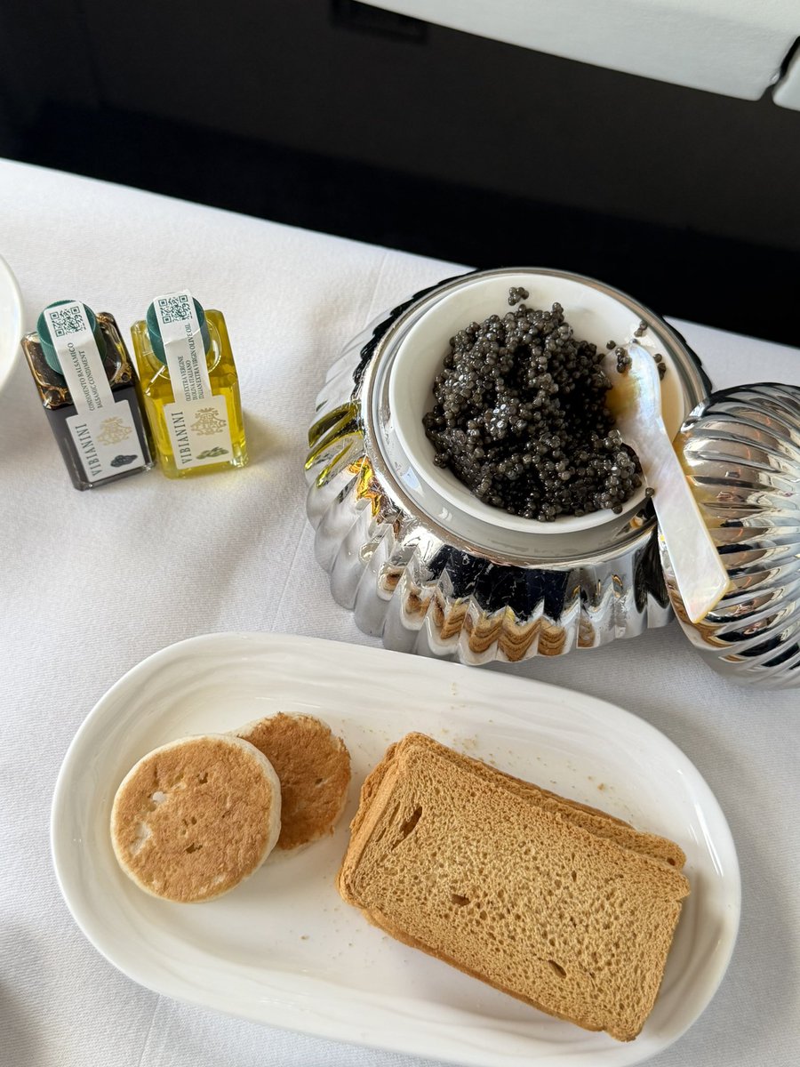 ถ้าฝันบอกว่าฝันอยากกินคาเวียร์...