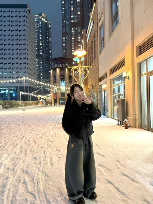 doldoli426325's tweet photo. 딸감 가지고싶으신분?
 #맘눌 #디엠 https://t.co/dUylbwN4qL
