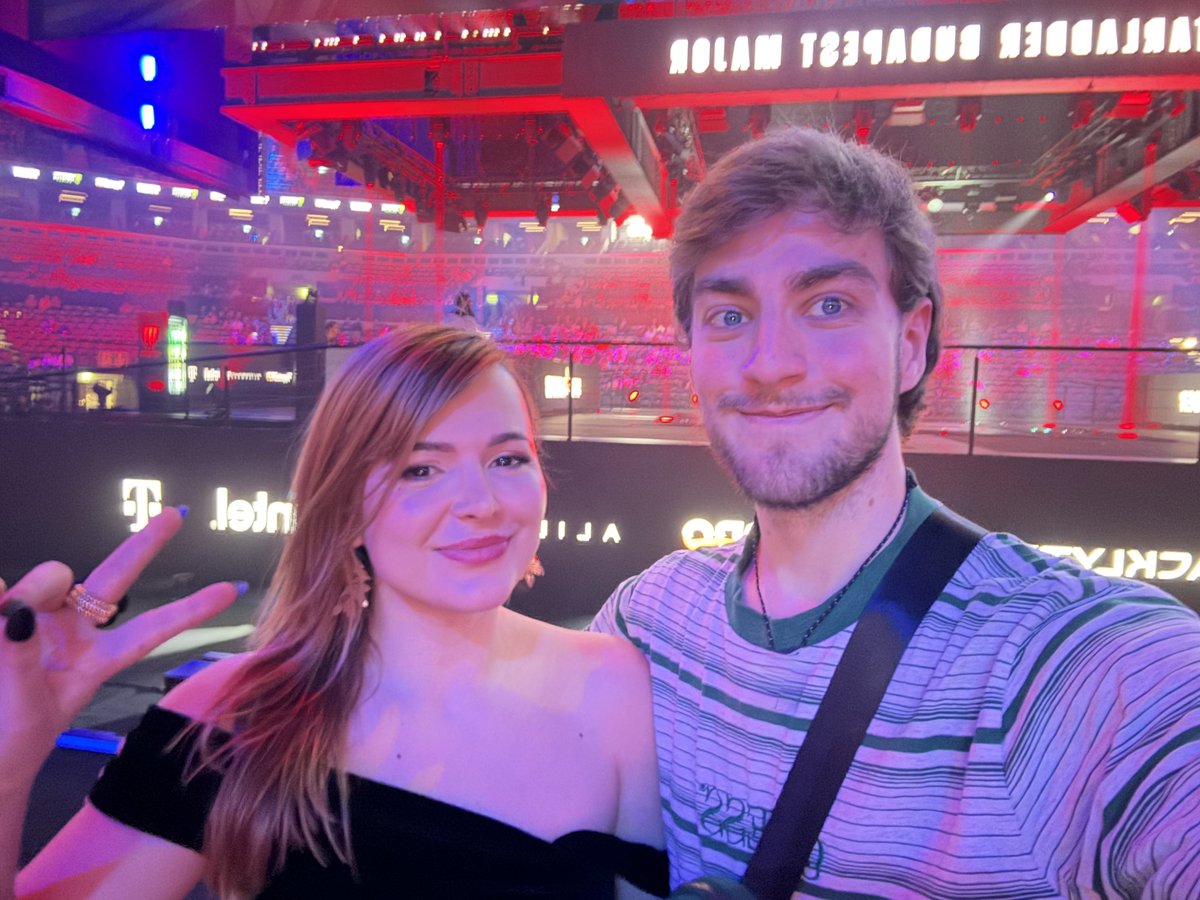 DanskiCS tweet media