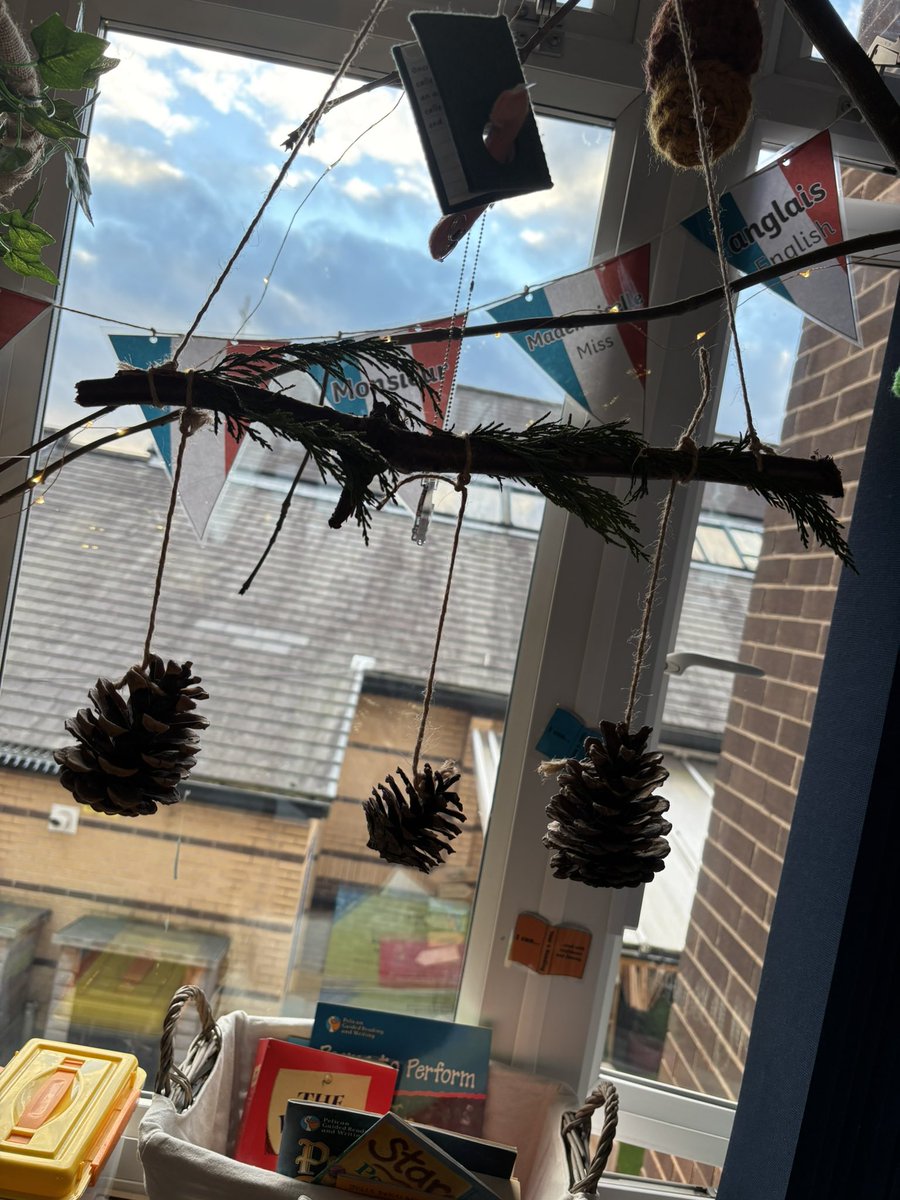 stjosephskly's tweet photo. Oak class completed their natural hanging decorations today! Lots of resilience, peer support and creativity shown this afternoon and the end results are amazing! #SJKoutdoorlearning #OakClass https://t.co/n3WHUaW1Zl