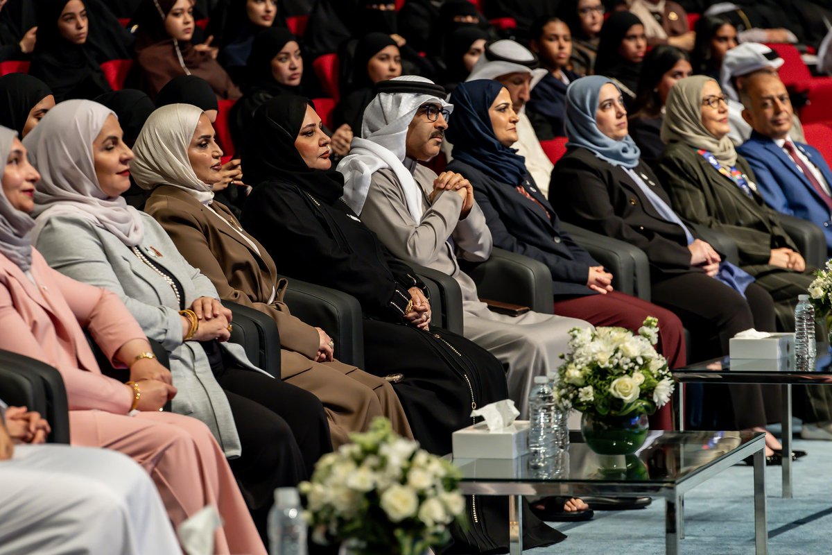 MoeBahrain tweet media