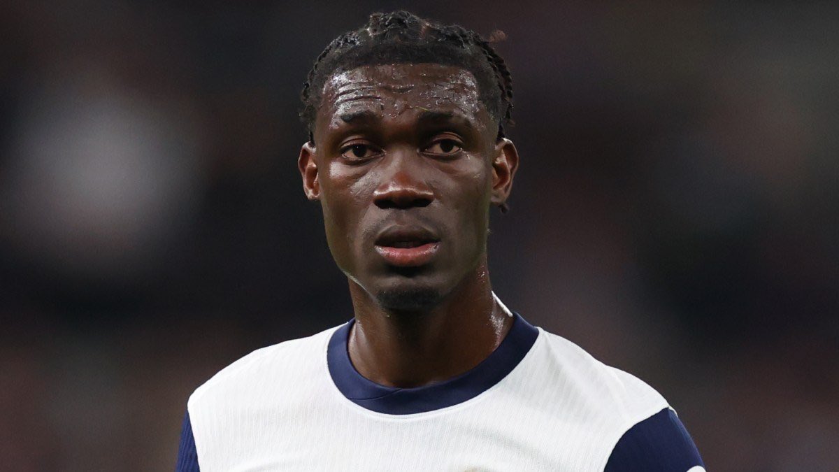 TheSpursExpress's tweet image. 🚨| #Tottenham are keen to sell Yves Bissouma after second nitrous oxide video.

The club plans to take up an option to extend his contract by a further year if they cannot agree a sale in January, as the club are confident they could get him off the books ahead of next season.…