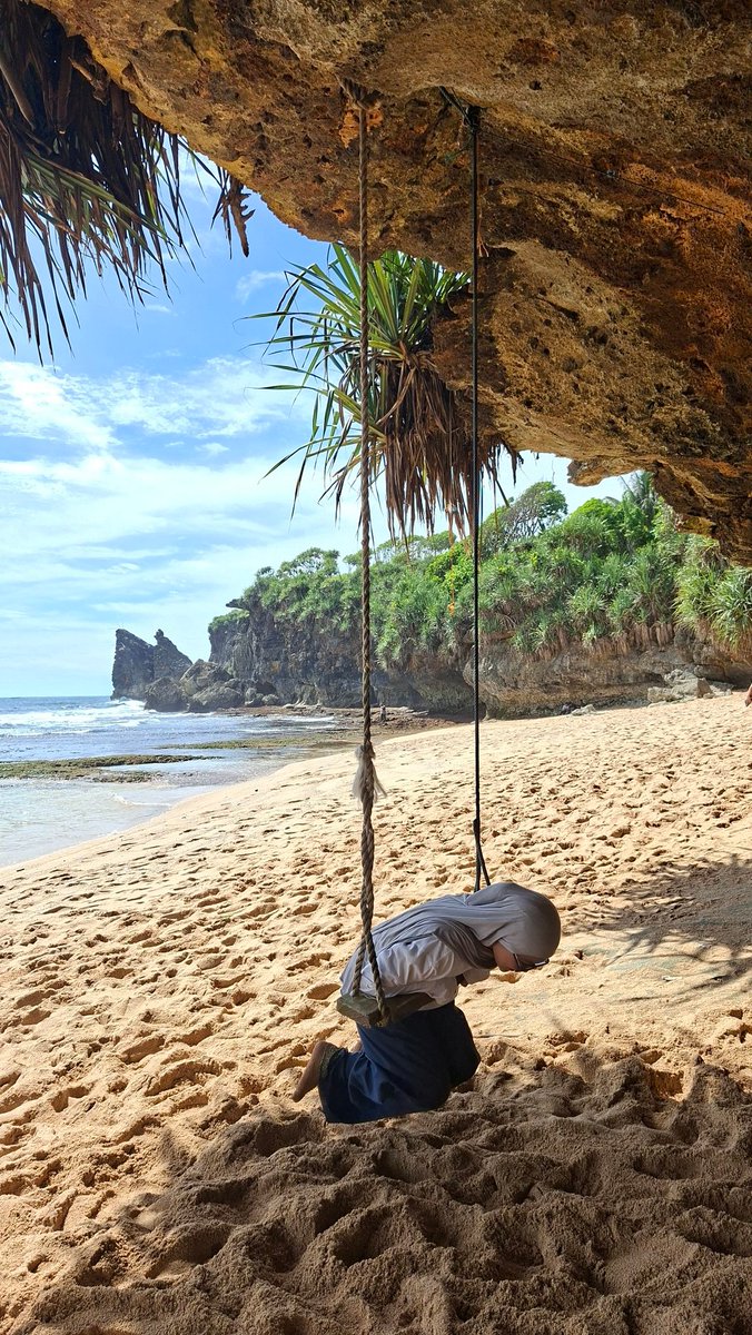 cecil ฅ^•ﻌ•^ฅ tweet media