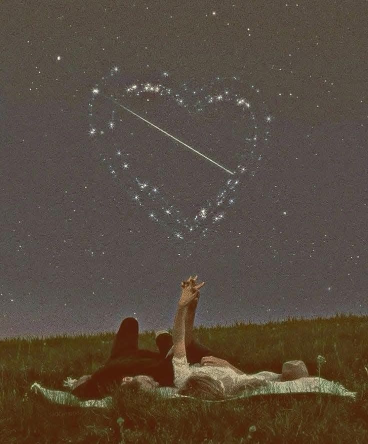 Bazı sevgiler var, evren kadar sonsuz.