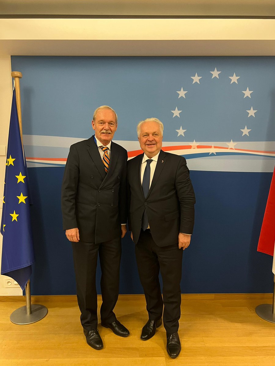 De komende dagen ben ik in Brussel voor de visserijraad. Namens Nederland onderhandel ik met andere Europese landen over hoeveel vis we komend jaar mogen vangen. 1/2