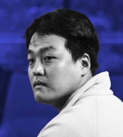 🚨LUNA IN FOCUS TODAY!

Do Kwon’s U.S. sentencing hits 11 AM ET, after pleading guilty to two fraud charges tied to the Terra collapse. 

$LUNC has pumped 100% this week as traders bet on volatility around the verdict.