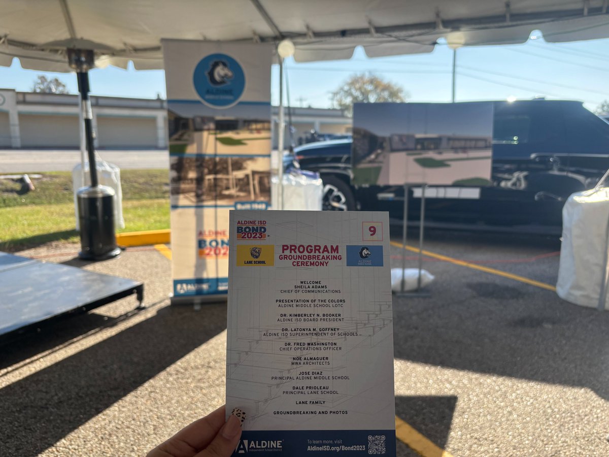 AldineMS_AISD's tweet photo. 🚧GROUNDBREAKING🚧 
A big thank you to our community who voted for the 2023 bond which has allowed us to star the construction on our new Aldine Middle School! It was amazing to experience such an impacting moment to the history of our school and district! @AldineISD #AldineStory https://t.co/9tRScaDNWm