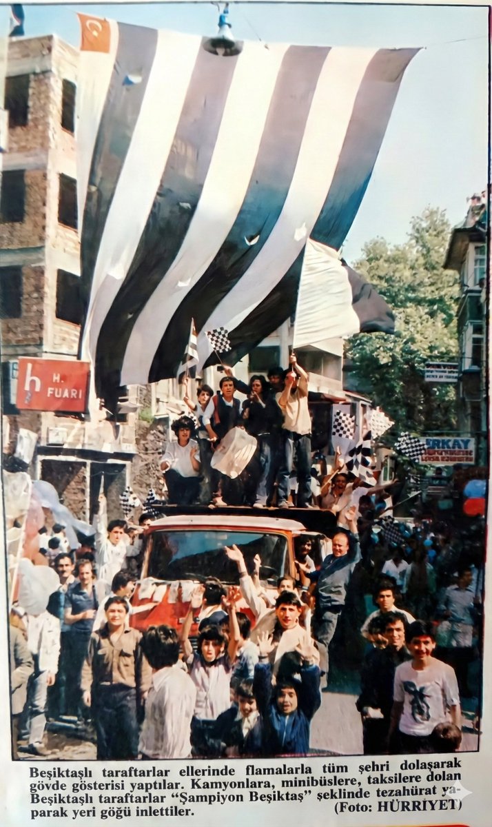 Beşiktaş Şampiyonluk kutlaması 1982
Burası tam olarak neresi acayip merak ettim:)