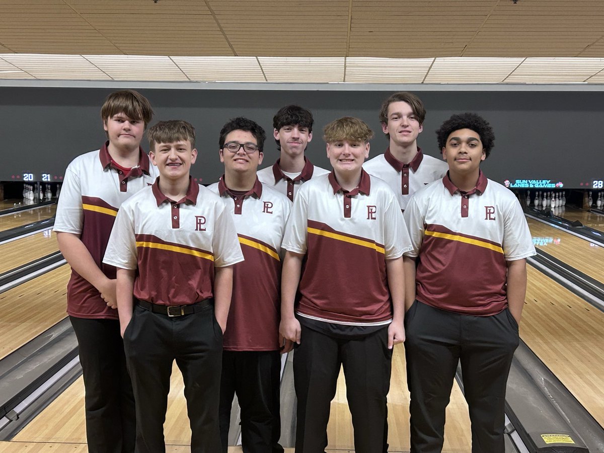 PlhsBowling's tweet photo. Time for the Leadoff Tournament in Lincoln. Let’s go Monarchs! https://t.co/i3QeLjBwof
