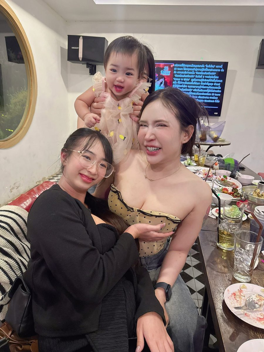 หนู๋ ญา า. ( ช่องจริง ) tweet media