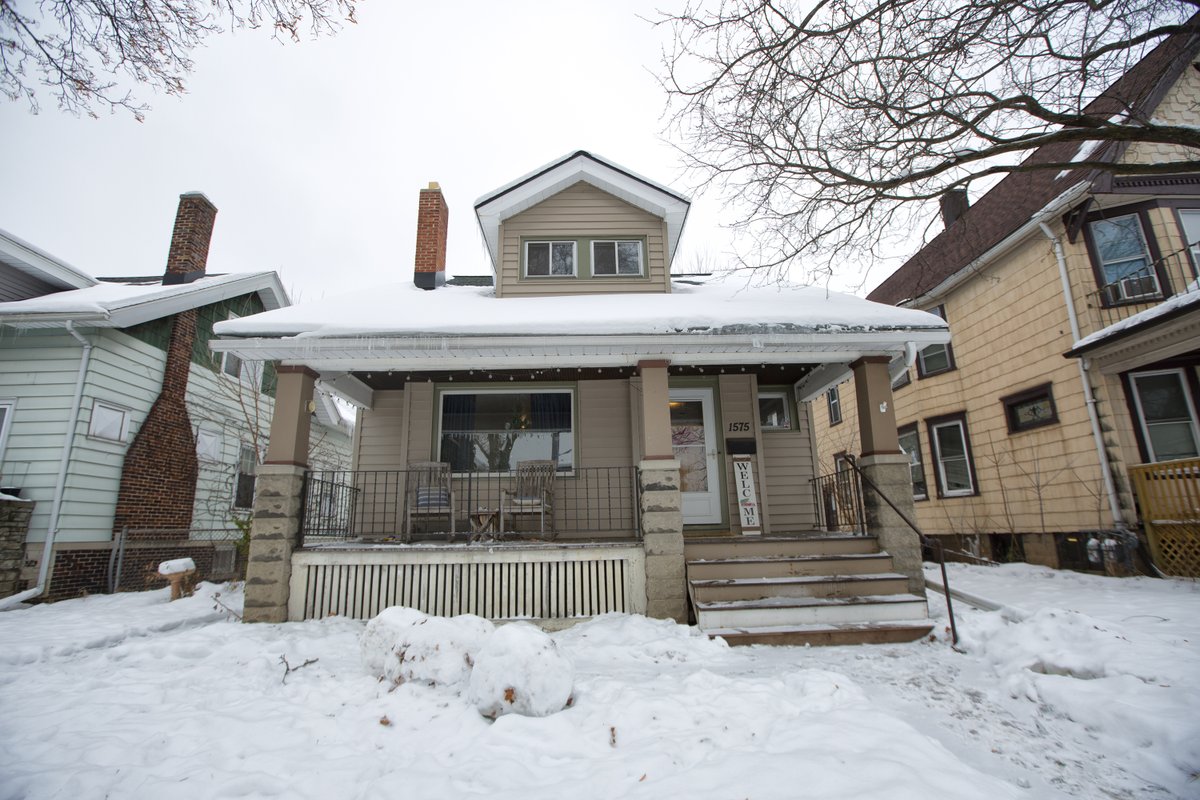 MarciniakTeam's tweet image. NEW LISTING ALERT!! 
1575 S 77th ST West Allis, WI 53214
Call us today to schedule your private showing at 414-604-1362!