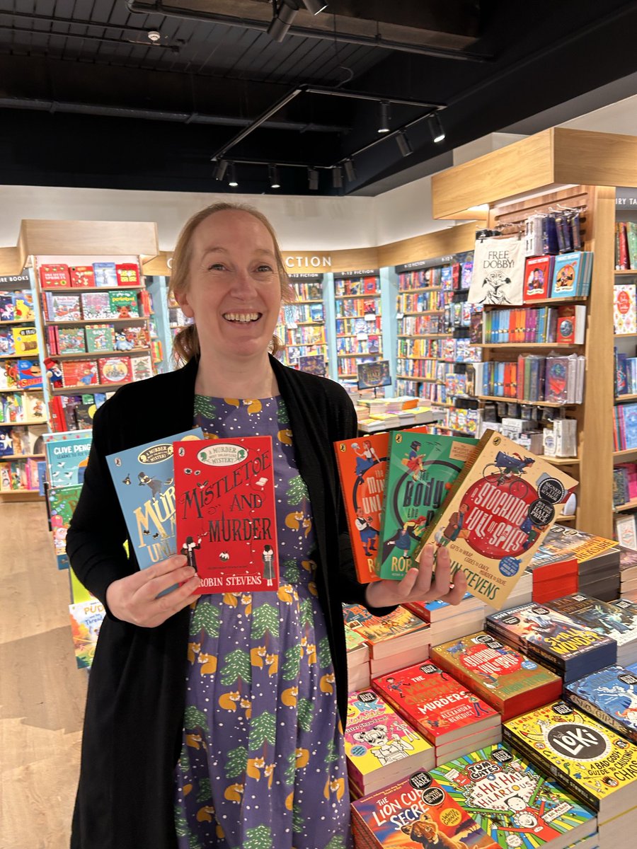 WaterstonesAlty's tweet photo. Rachael has chosen some Christmas Crime for Day 11 of our kids’ #AltyAdvent today too, including favourites Mistletoe and Murder and the most recent book from the brilliant Robin Stevens, A Stocking Full of Spies https://t.co/WhVh759XVR