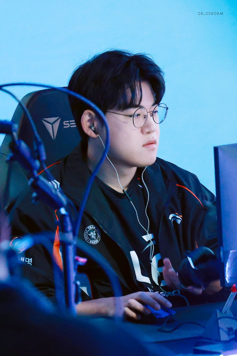 so_ssosom's tweet photo. 251211 케스파컵  구마유시  

반깐유시 최고..🍊

#Gumayusi #구마유시 #이민형 
#HLEWIN #KeSPACUP https://t.co/FEQes8yM5W
