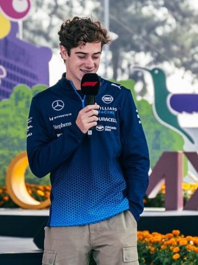 ً (@hourlyfrando) on Twitter photo 