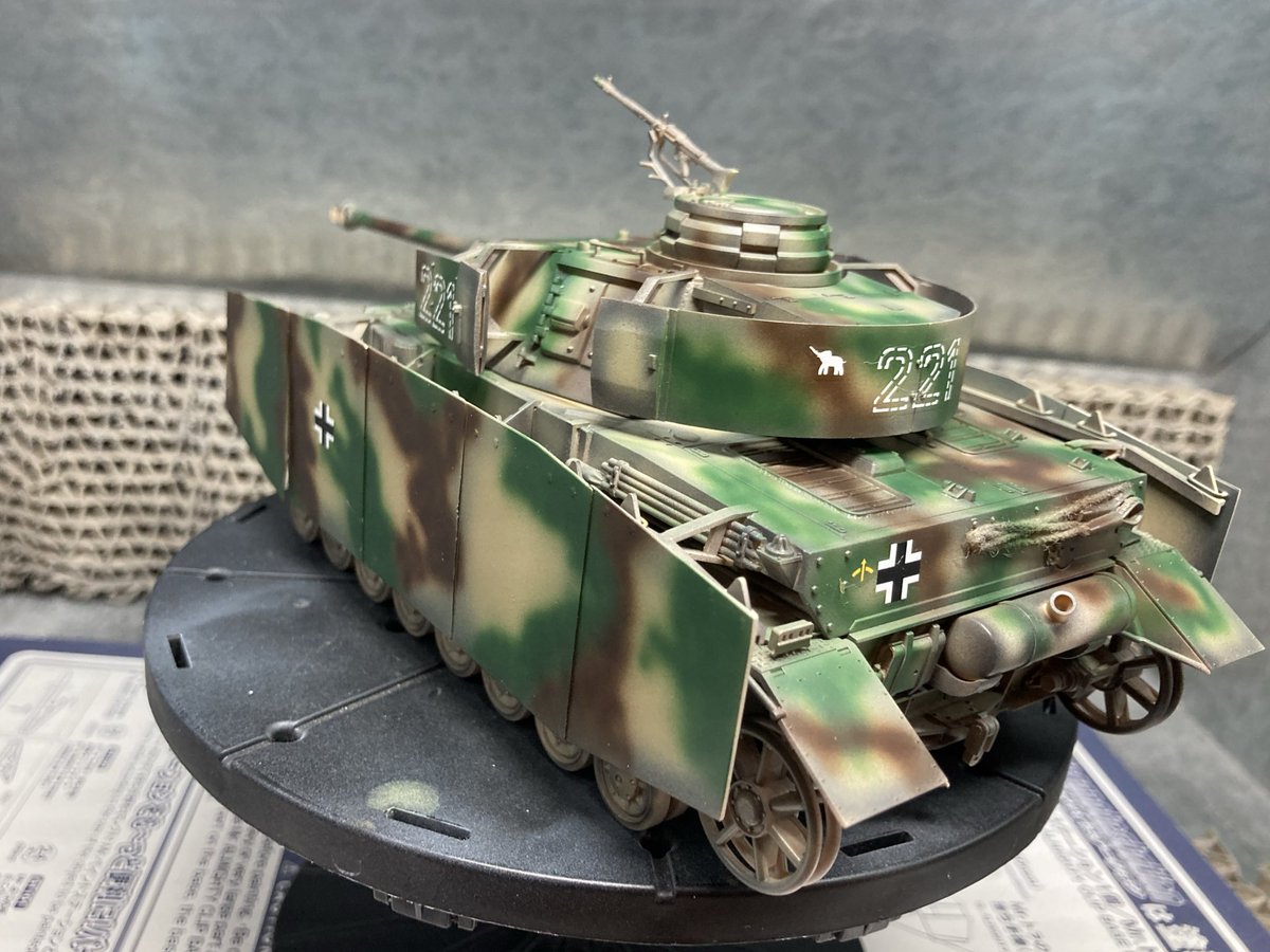 迷彩柄とデカールで今日は終了です。 ココからどうしようかな？