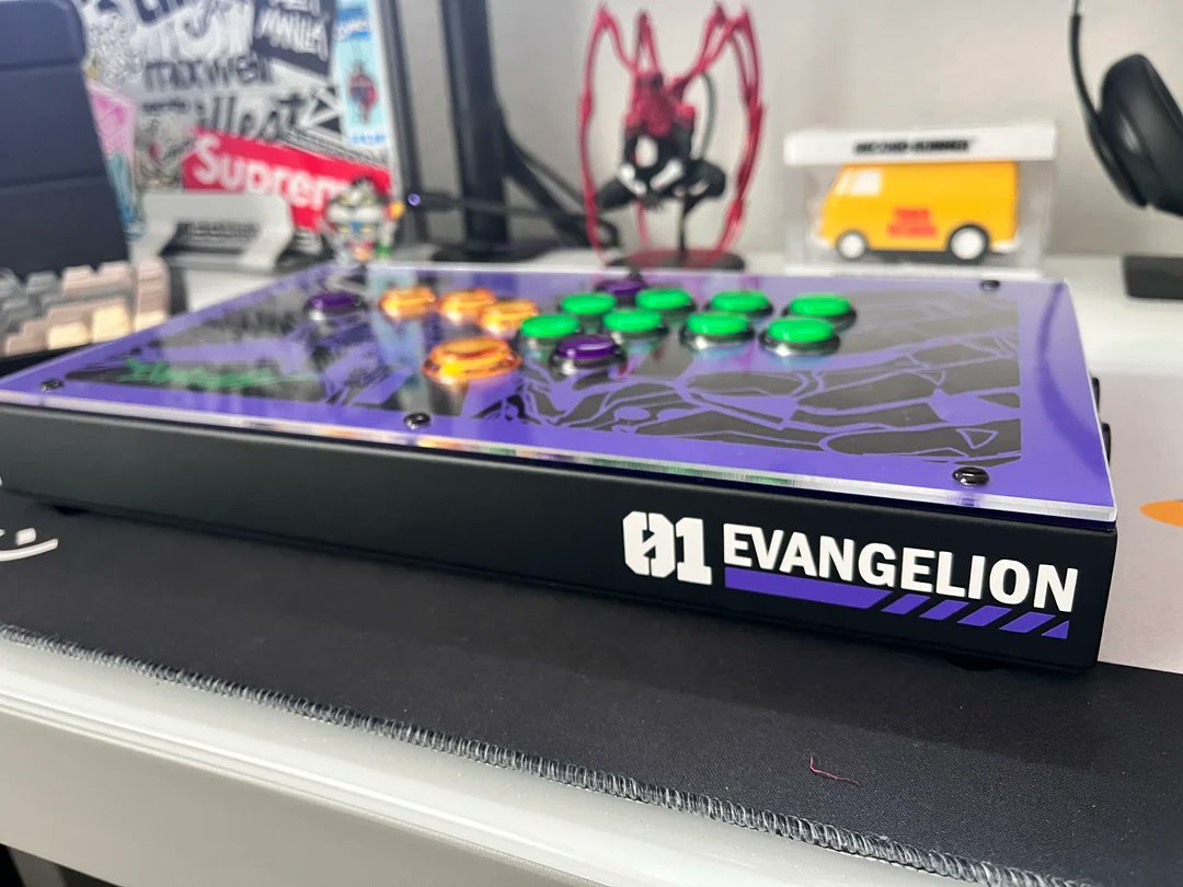 FightBoxArcade_'s tweet image. A customer modified #F10 #Fightbox controller on his own
#Eva Unit 01 artwork + #Qanba Gravitys #KS 
Also, using @brookgamingfans Gen-5 PCB.

I think it's the coolest fight stick recently! 
Share with you guys!!

If you want to customize your controller like this, please come to…