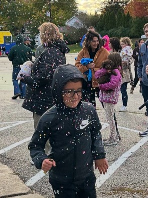 This fall, GV Wellness Committee celebrated making healthy choices at their Red Carpet Fun Run! Students &amp; families traveled to stations collecting Hollywood-themed items, dressing up like the movie stars, &amp; working toward the finish line together -- Awesome job, GV🏃🤩