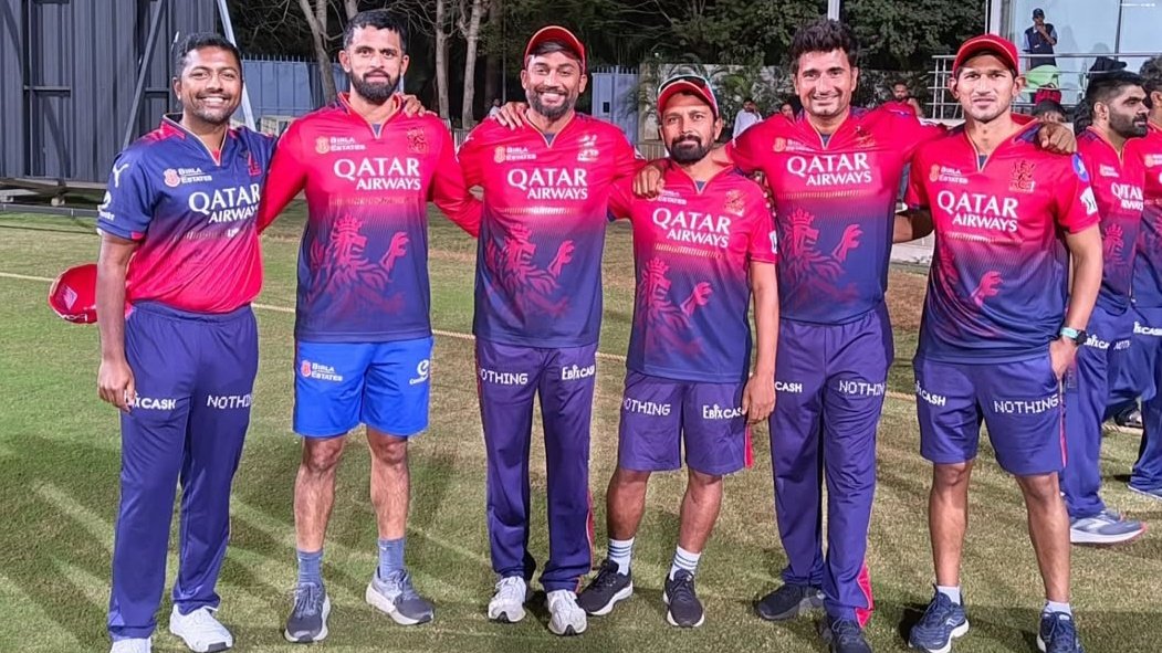 Analyzer_Keshab's tweet photo. 🔴 #RCB Talent Scouts Are In The Hunt. 

⭐ The Names From Left To Right Are:-

1⃣st:- Ashwin Venkataraman
2⃣nd:- Saurabh Bandekar
3⃣rd:- Rituraj Singh
4⃣th:- Gokul Sharma
5⃣th:- Karanveer Singh
6⃣th:- Ganesh Satish

➡ Missing:- Dwaraka Ravi Teja &amp; Sumanth Kolla

#IPL2026 https://t.co/M7diqKQEct