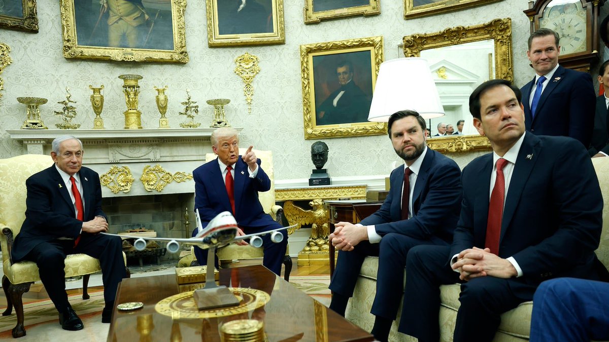 Story of my life!
Too many pencils.
Not enough gold!