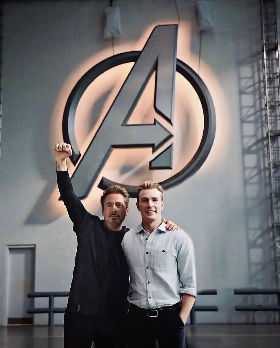 MarvelDato's tweet image. Se está haciendo rogar ese trailer 😭

🔴¿Ya sacaron su entrada de #AvatarFireandAshTH para ver en exclusiva el trailer de #AvengersDoomsday o esperarán a que esté de forma online?