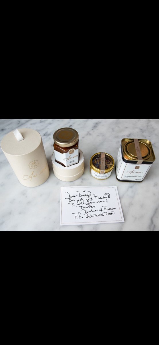 0Rthebest91033's tweet image. Meghan writes letter 2 her “Daddy”… #UNBELIEVABLE!!! 
#AttentionWhore #DukeAndDuchessOfNothing #FakeCringeyMeghanMarkle #FOSussexsAreWankers #AsEverbyMeghanMarkleIsAFailure #AlwaysOnTheZList #AmericanNightmareMeghanMarkle #FOMeghanMarkle #AccountabilityMattersMeghanAndHarry🤡👺