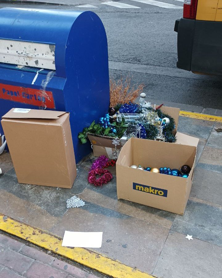 xEmilioGarra's tweet image. -Se sacude las manos-

Una cosa menos.