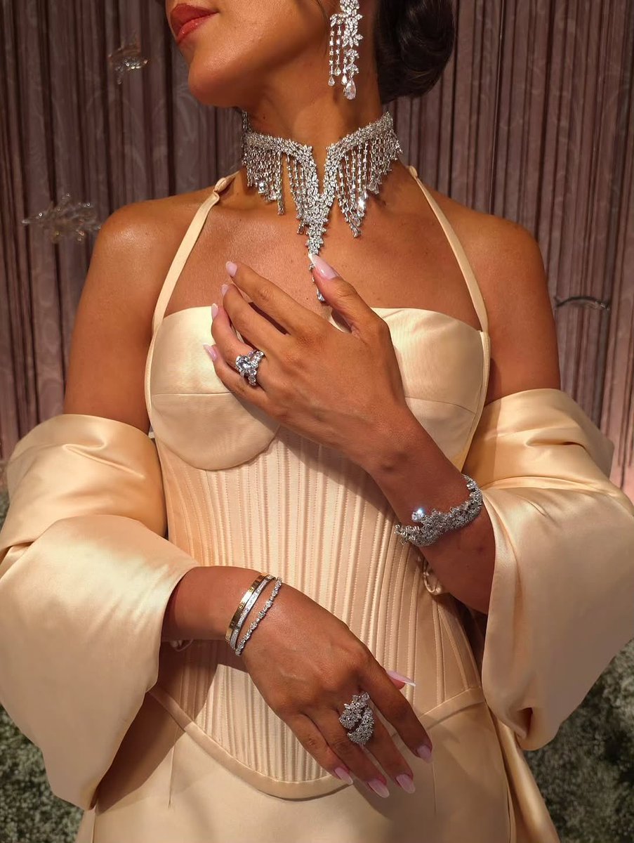 ClassSaudi's tweet image. Like mother, like daughter. Both stunning🪄!